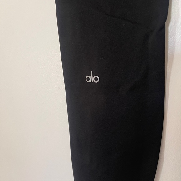 ALO High-Waist Airbrush Leggings - Picture 6 of 9
